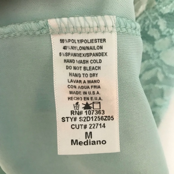 Sexy Open Back Lace Dress - Picture 5 of 5